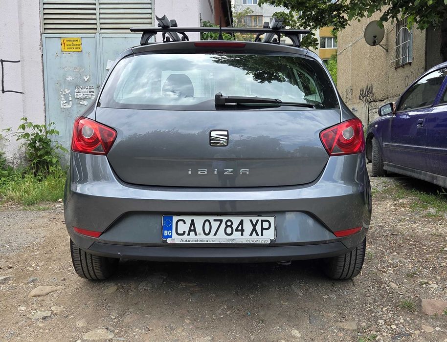 Лек автомобил Seat Ibiza 1.4 i