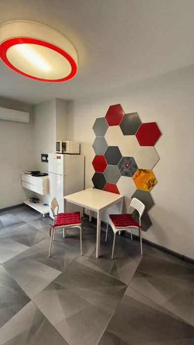 Дава се под наем Двустаен апартамент в Пловдив, Кършияка - 69 кв.м за 459 € - Снимка #2