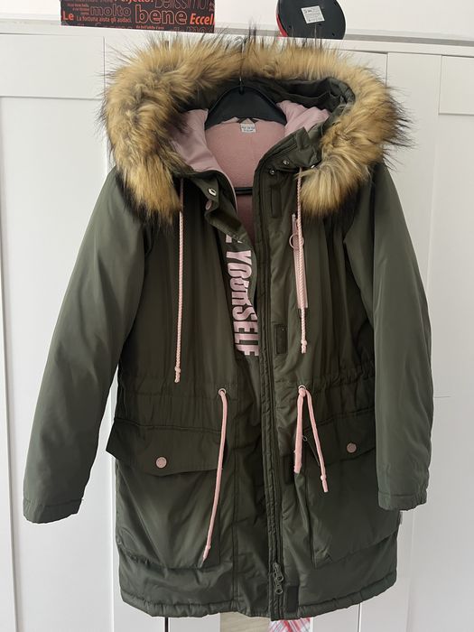 Зимняя куртка в идеальном состоянии