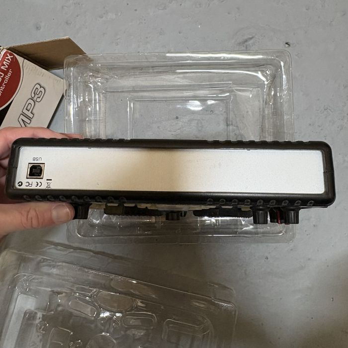 Consola DJ Hercules DJ Control MP3