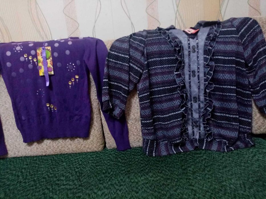 Отдам бесплатно новые блузки