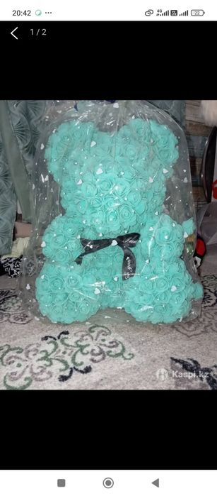 Продаётся мишка из искусственных роз