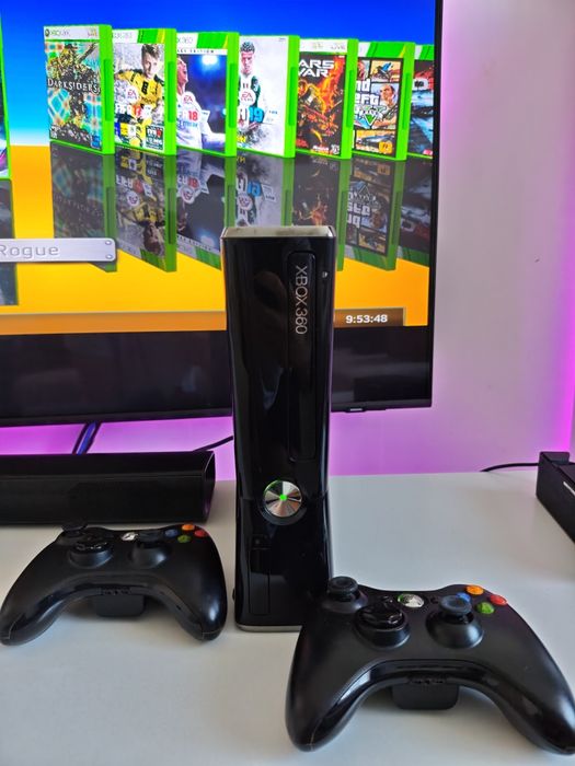 XBOX 360 slim Modat RGH + 2 MANETE + JOCURI