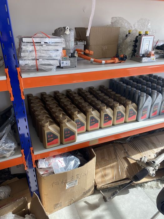 hongqi mashinasiga avto zapchastlar GZX MOTORS da bor