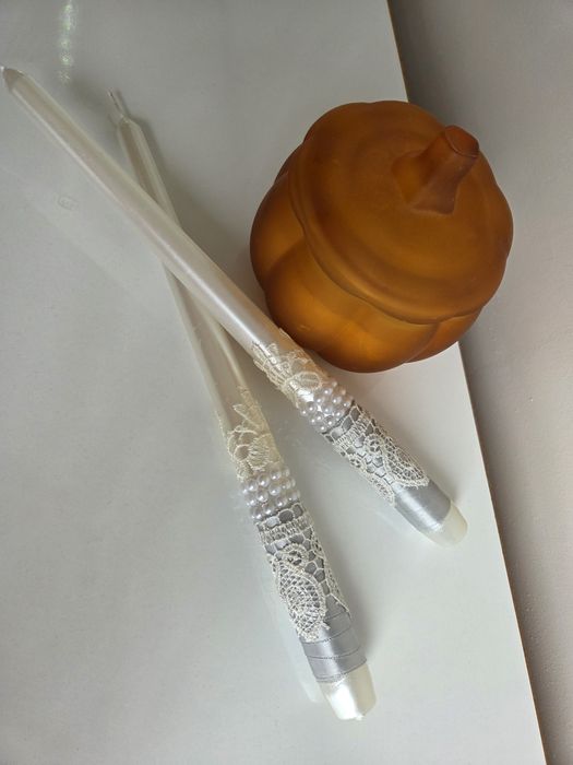 Ръчно изработени декоративни сватбени свещи