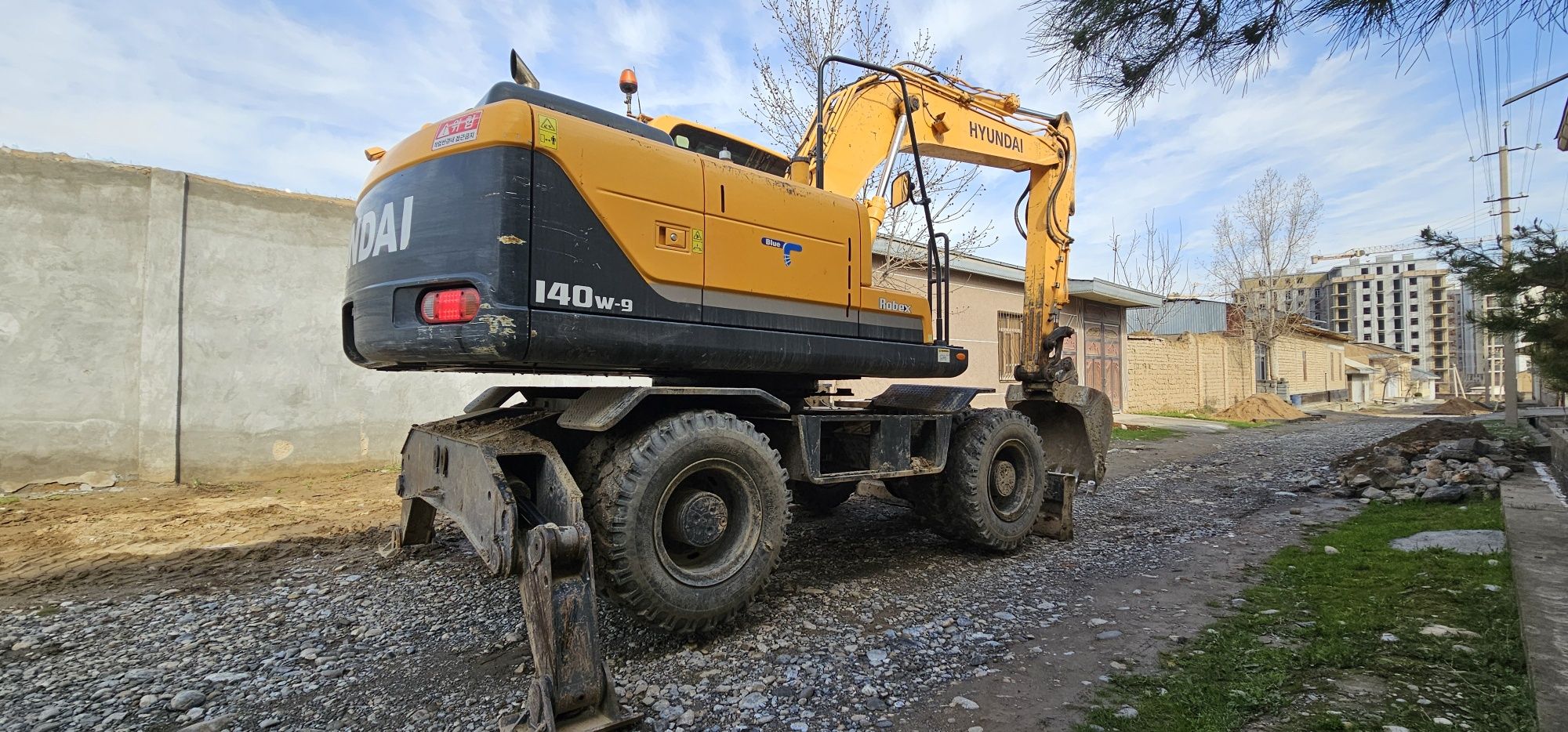 Hyundai 140 W-9 ekskavator