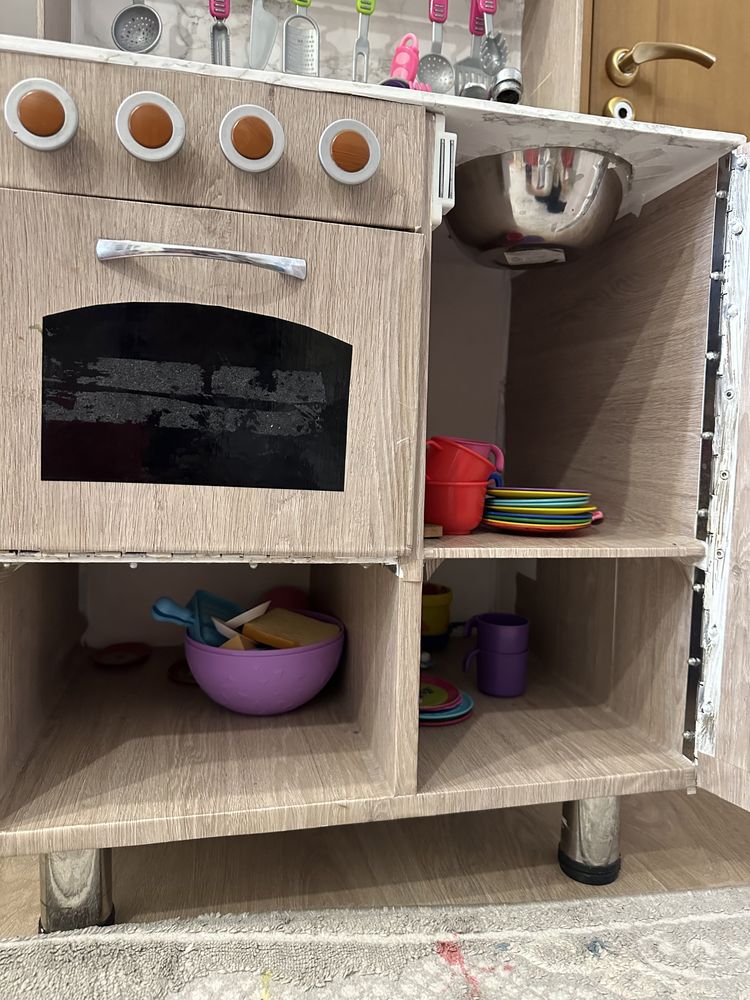 Продам детский кухонный гарнитур