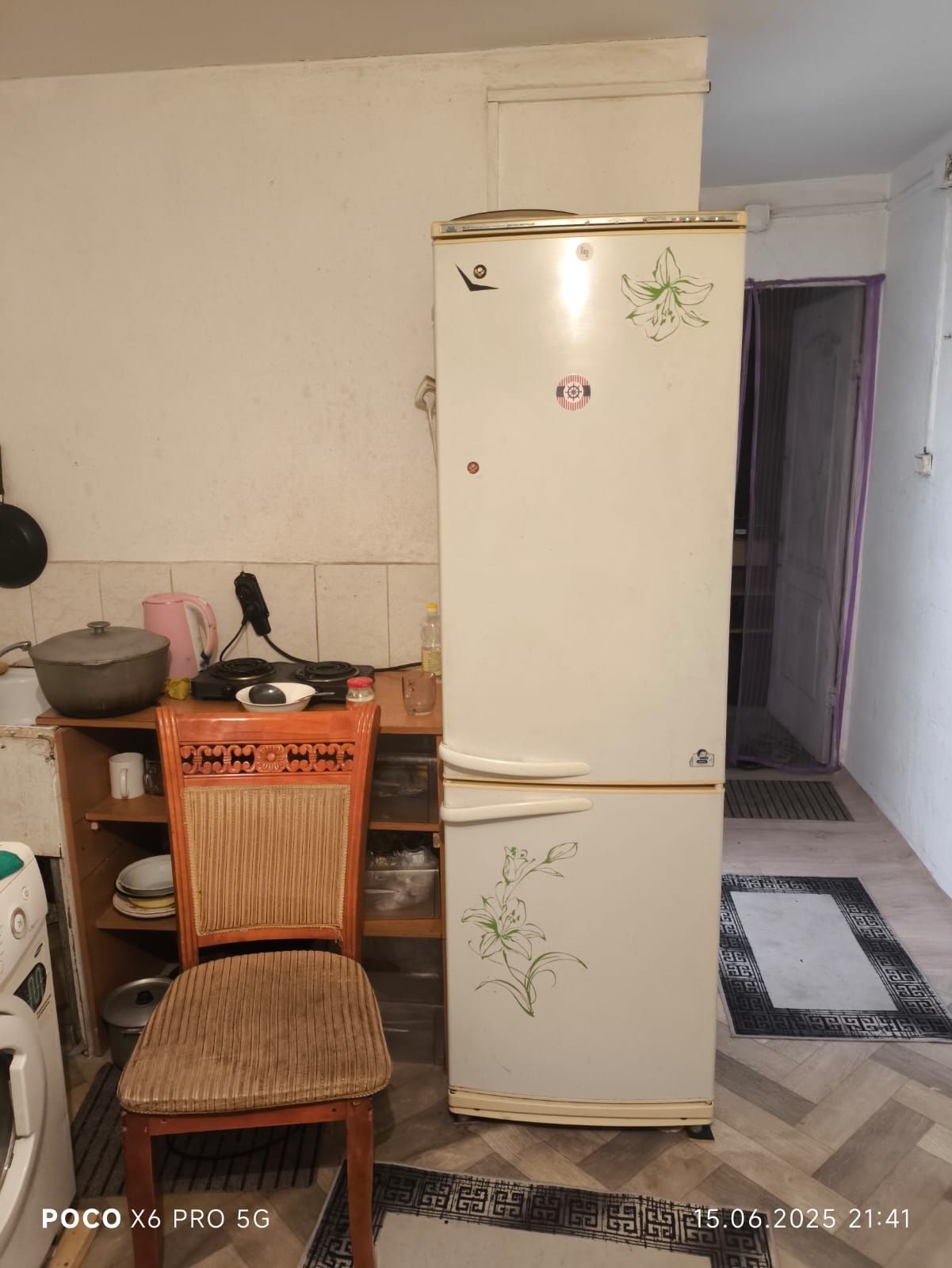Холодильник продаю