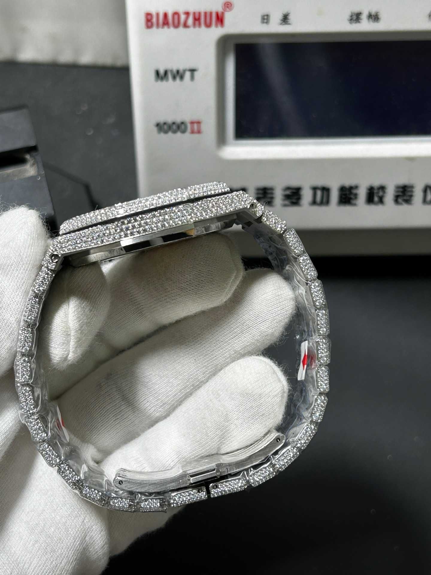 Audemars Piguet Royal Oak Full Diamond Silver