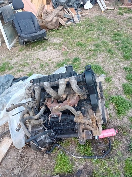 Vind Seman de paioase S.U.B 29 si SPC. 6 cu6 sau 8 sectii cu,fertiliza