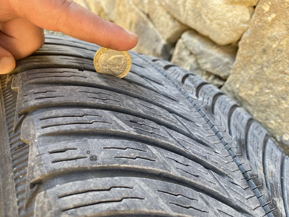 Michelin PILOT ALPIN 5 245/45/19