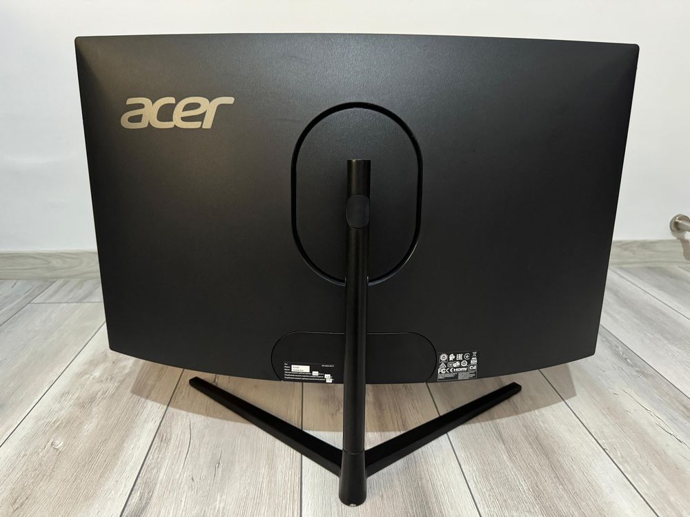 Monitor Gaming Curbat Acer Nitro 24 inch 144 Hz