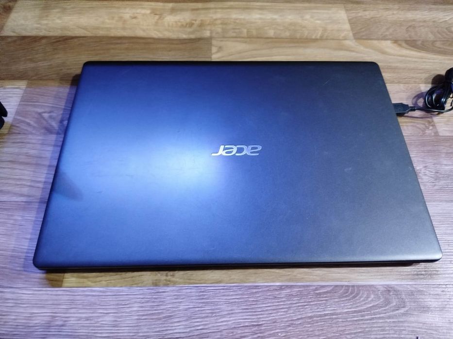 Ноутбук Acer и Hp