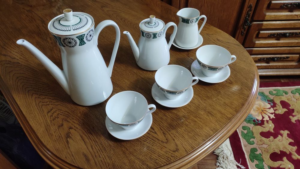 Немецкий кофейный сервиз на три персоны. ГДР. Новый.