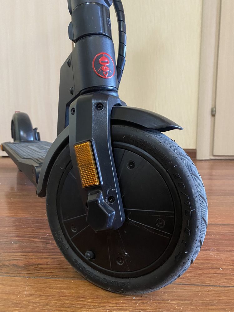 Электросамокат HoverBot