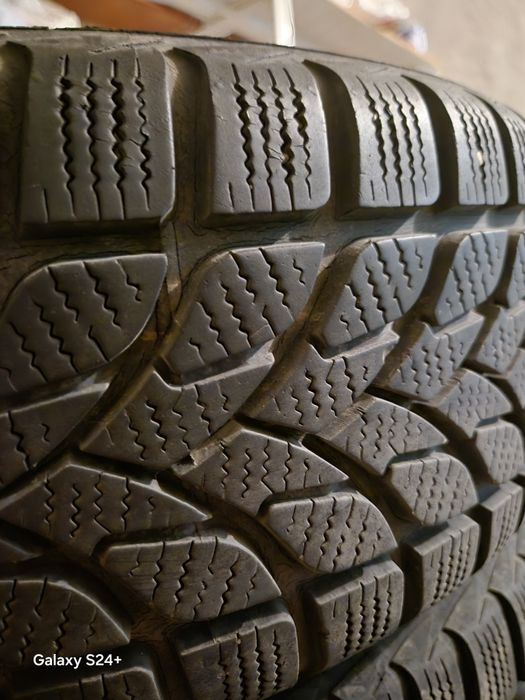 Продавам употребявани гуми от Голф4