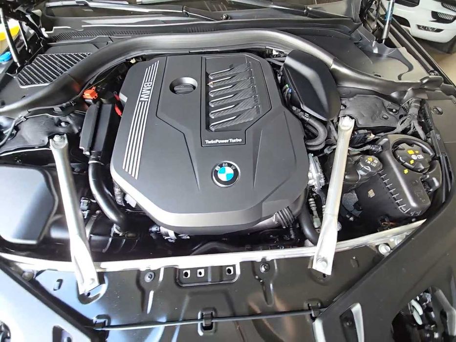 2025 BMW 8 Series Coupe 840i xDrive