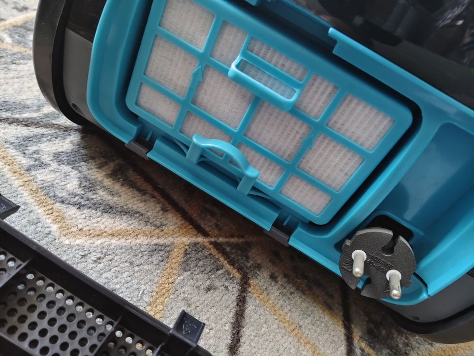 Продам пылесос DEXP в отличном состоянии