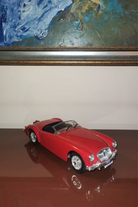 Антикварен MG  MGA Twin Cam Polistil Tonka 1:16 спортен автомобил