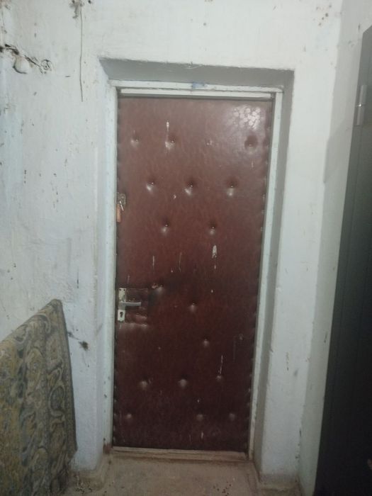 Dom Sotiladi 2 xona Bez Remont Toshkent viloyati  Bóz Suv