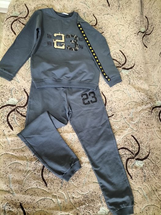 Продам детский костюм