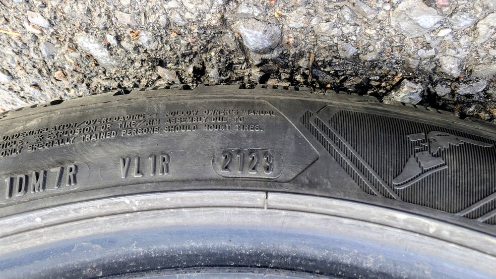 DOT 2123, Goodyear Ultragrip Performance 3, 225/45/17