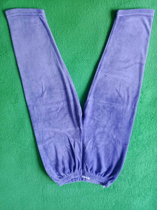 pijamale catifea impecabile 5-6 ani