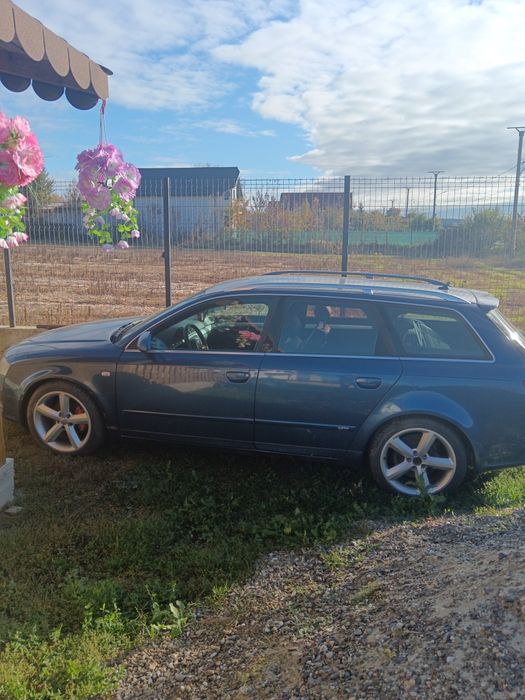Vând Audi A4 B7 SLine interior și exterior 4x4 2.0 TDi manual 6+1