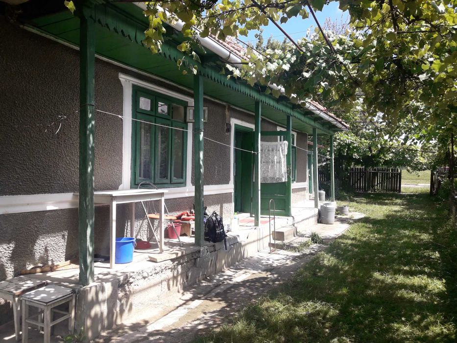 Vând casă în Piatra Neamț