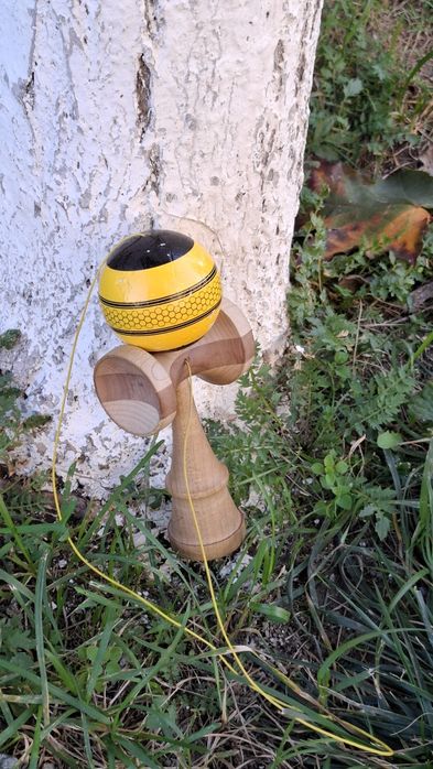 Kendama lotus sting
