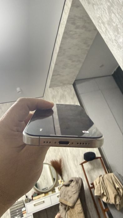 Iphone 15 pro 256 90 %