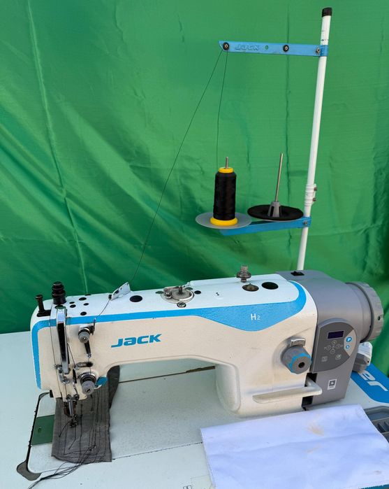 Продам швейная машинка шагайка Jack. H2
