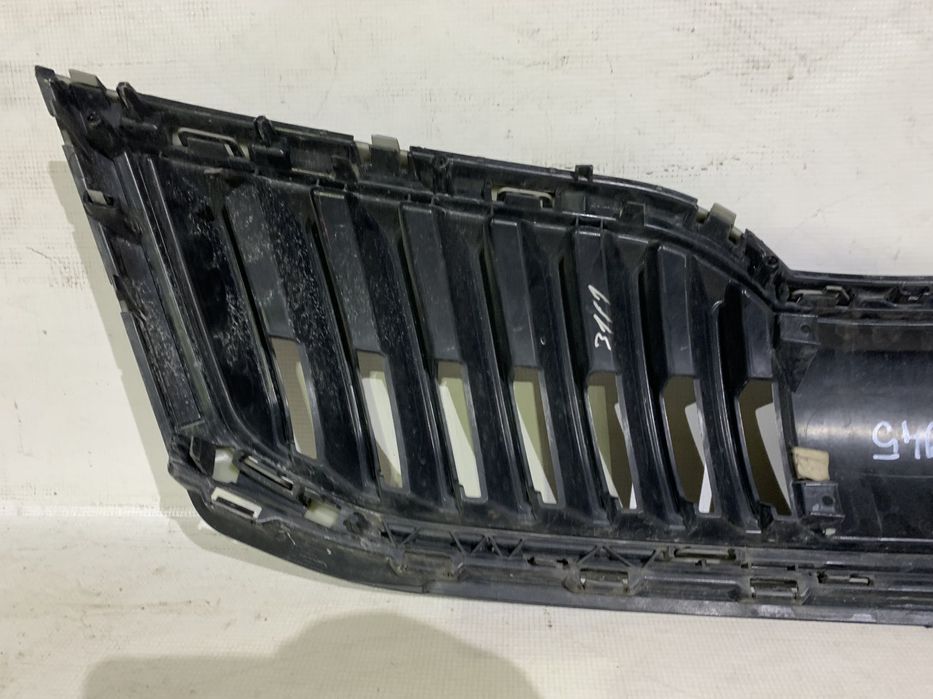 Grila radiator Skoda Octavia 3 facelift, 2017, 2018, 2019, 2020, cod origine OE 5E0853653C.