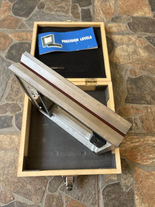 Nivela cu cadru de inalta 200x200/0.02mm