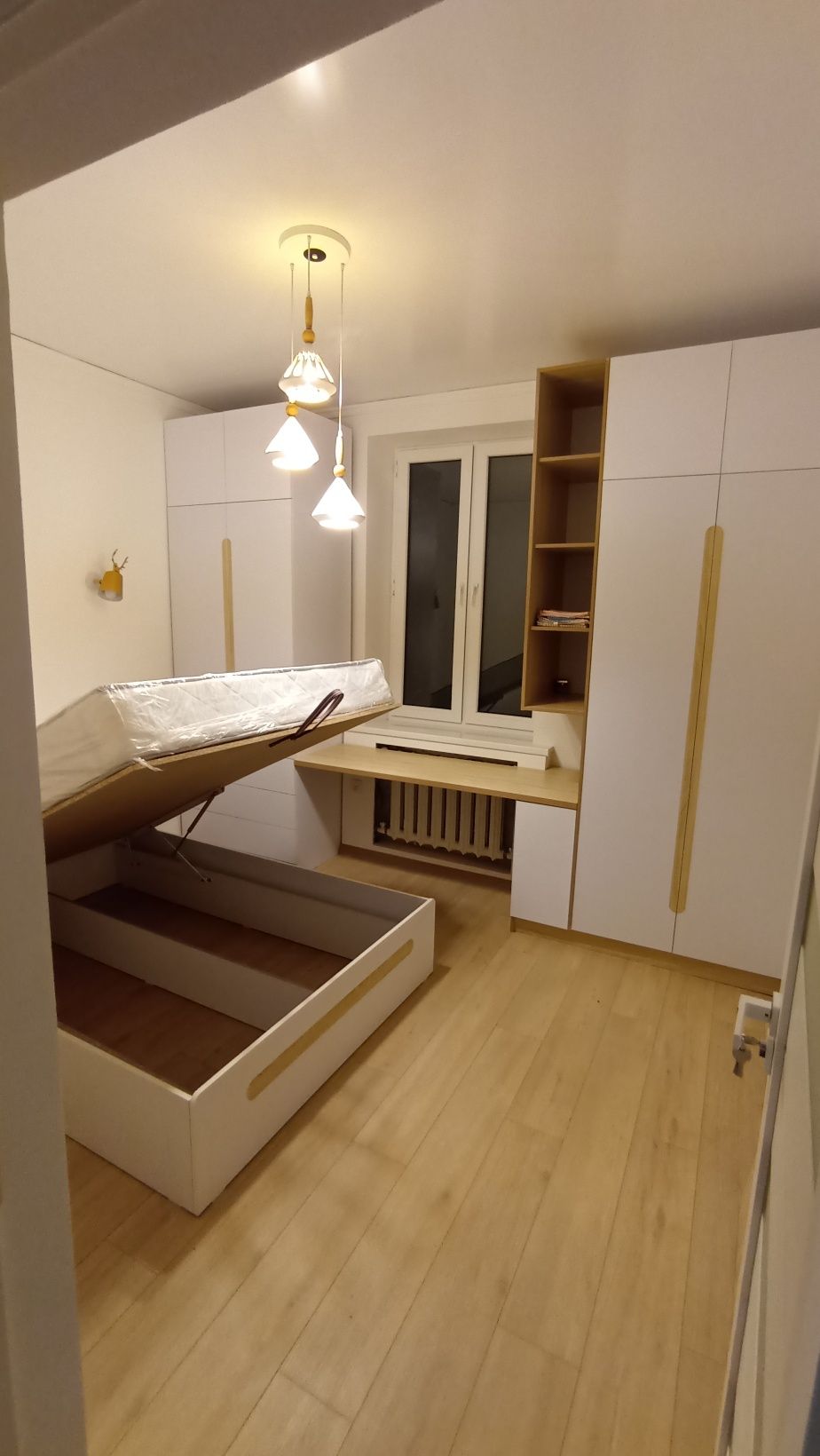 Современный стиль дизайн спален, шкаф, прихожка, кухня хай-тек