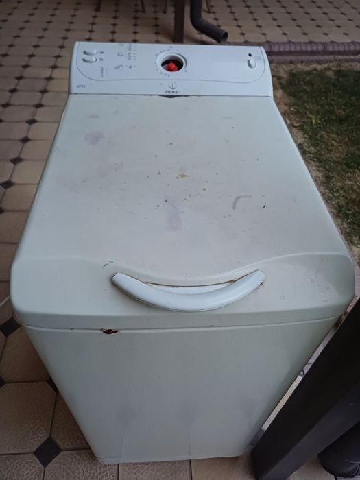 Продаю стиральную машину на