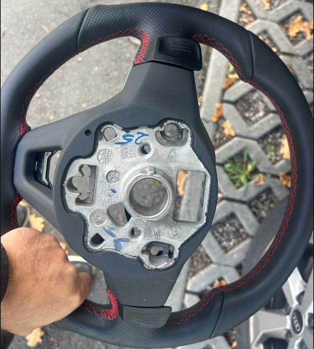 Volan VW Golf 8 GTI - NOU!