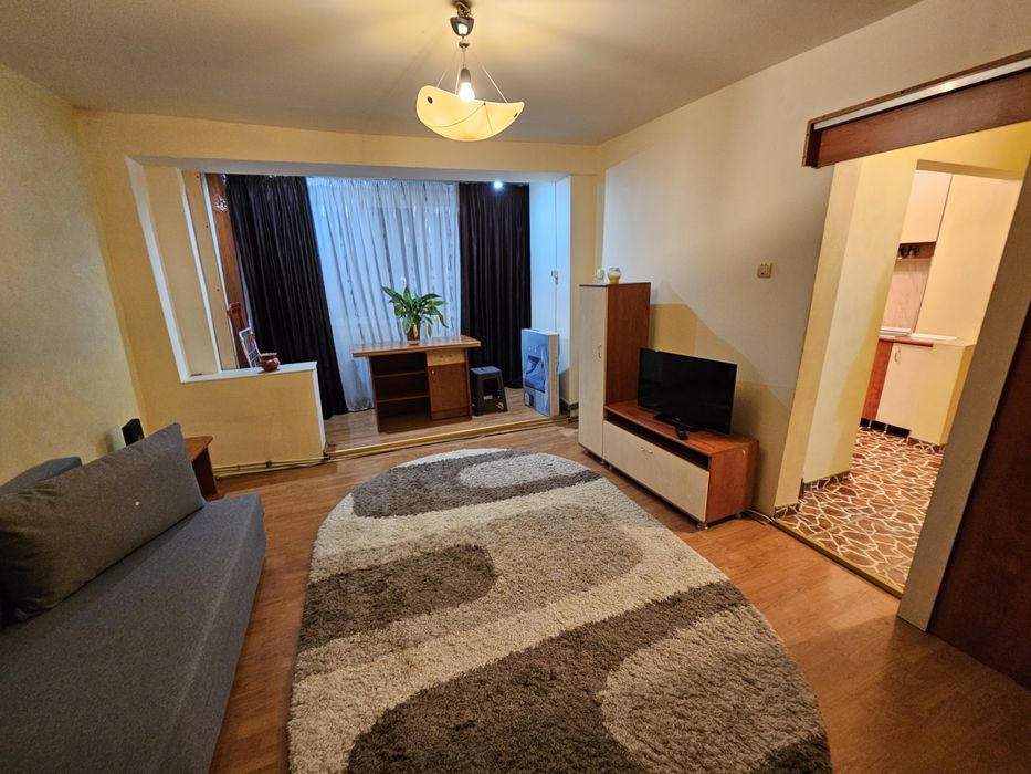 Închiriez apartament o camera ultracentral