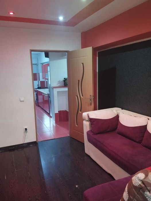 Apartament 3 camere de inchiriat