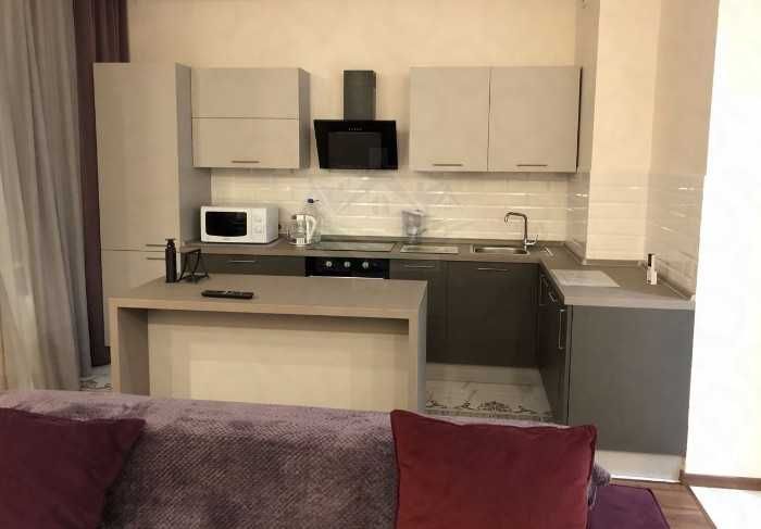 Дава се под наем Тристаен апартамент в Пловдив, Каменица 2 - 89 кв.м за 357 € - Снимка #1