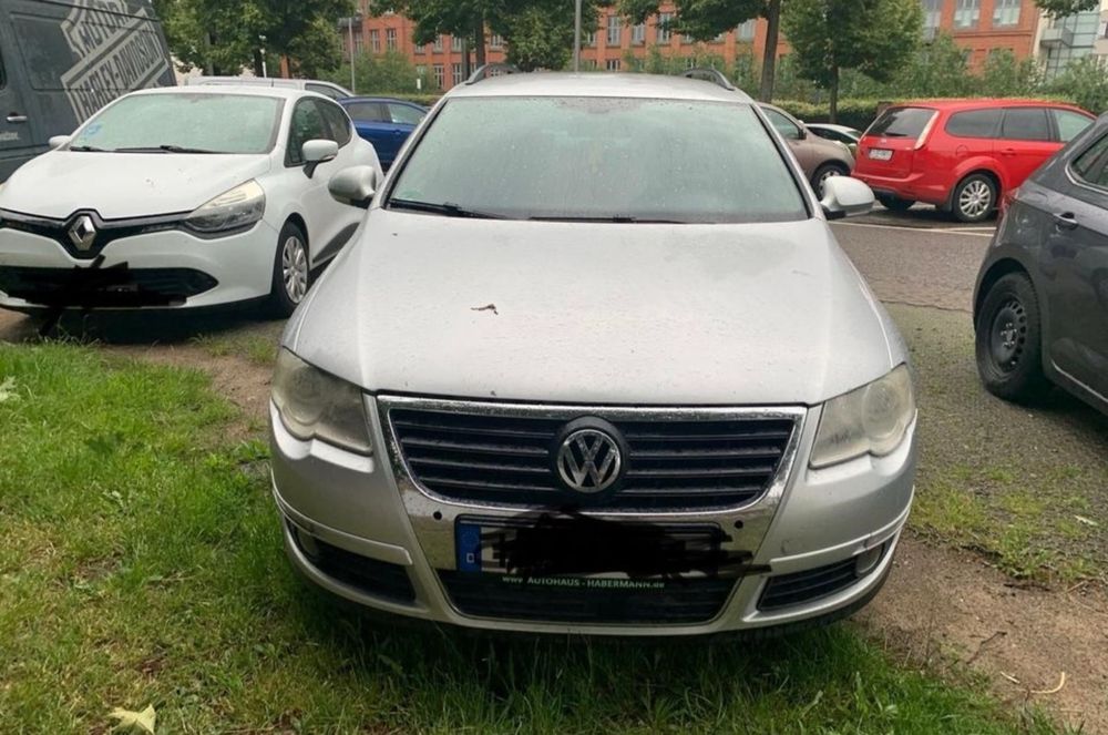 Bara fata la7w grila emblema tragar radiator passat b6 BMP CBBB CBAB