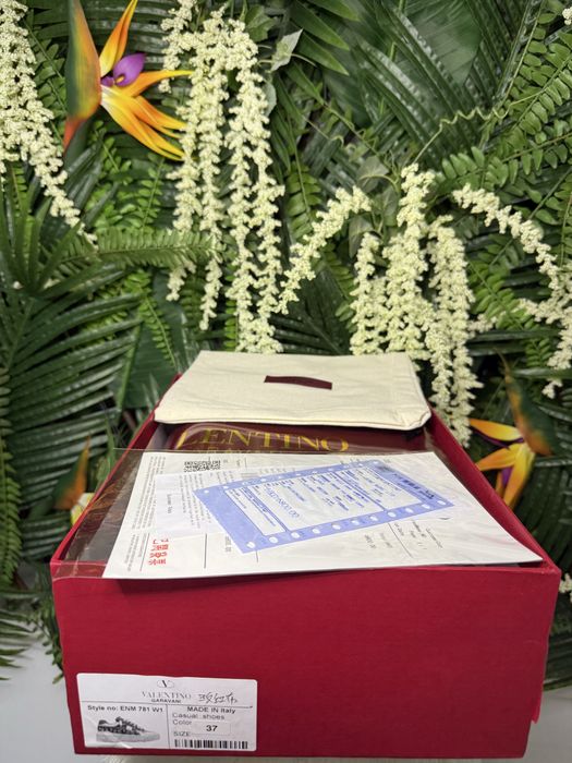 Valentino Garavani One Stud Pink