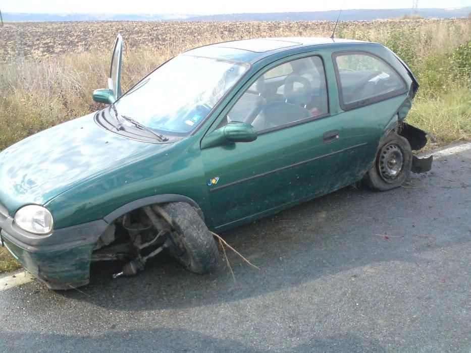 Opel corsa joy 1.4 benzin, 3 vrati