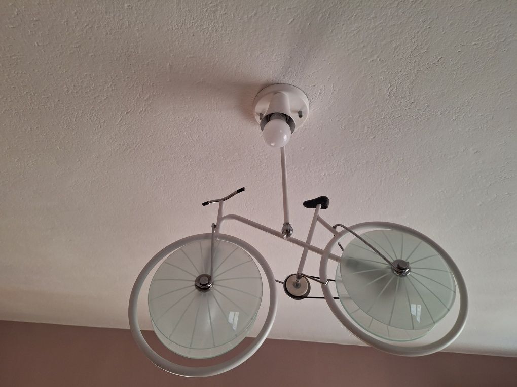Висяща лампа колело и лампион в кафяво