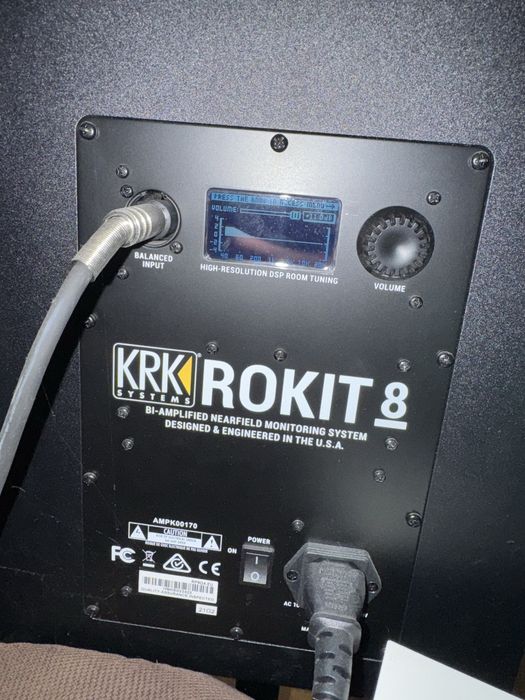 KRK Rokit 8 студийни колони монитори аудио интерфейс саунд карта