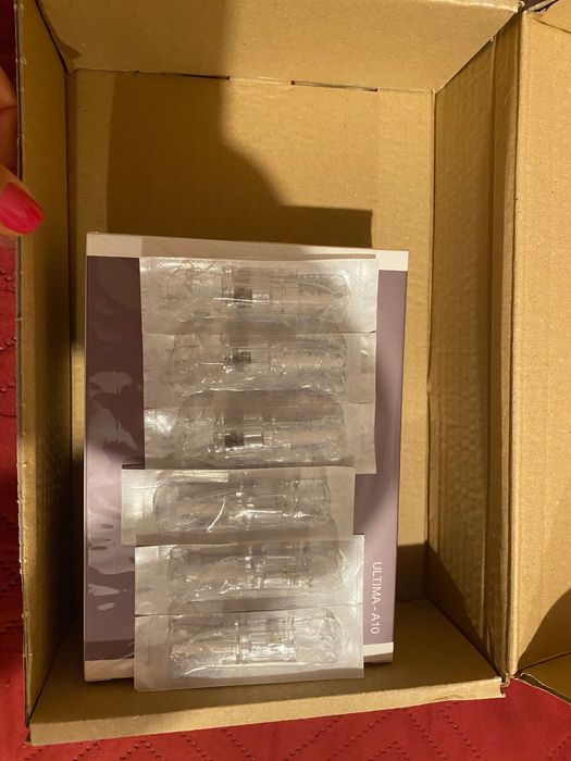 Aparat profesional de microneedling sigilat, riduri, crestere par