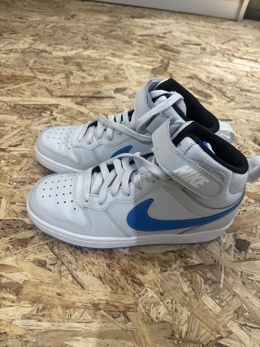 Продам кроссовки детские Nike серые размер 36,5 оригинал