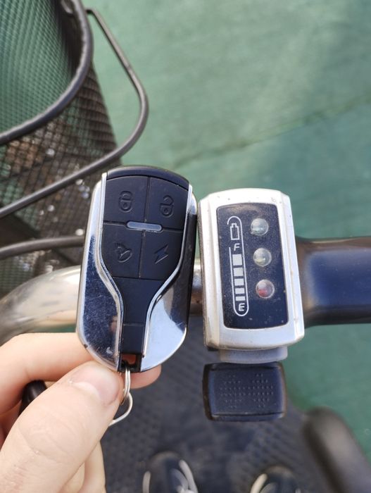 Електрическа триколка