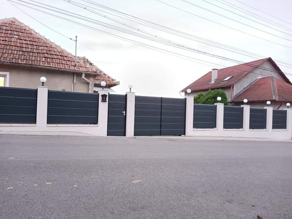 Usa de garaj/ usi secționale/ porți industriale/ usa tip rulou/ usi