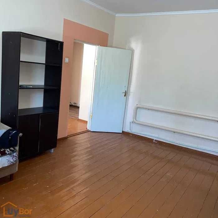 Срочно сдается дом-дача 3 комнаты,12 соток.Янгибазар.